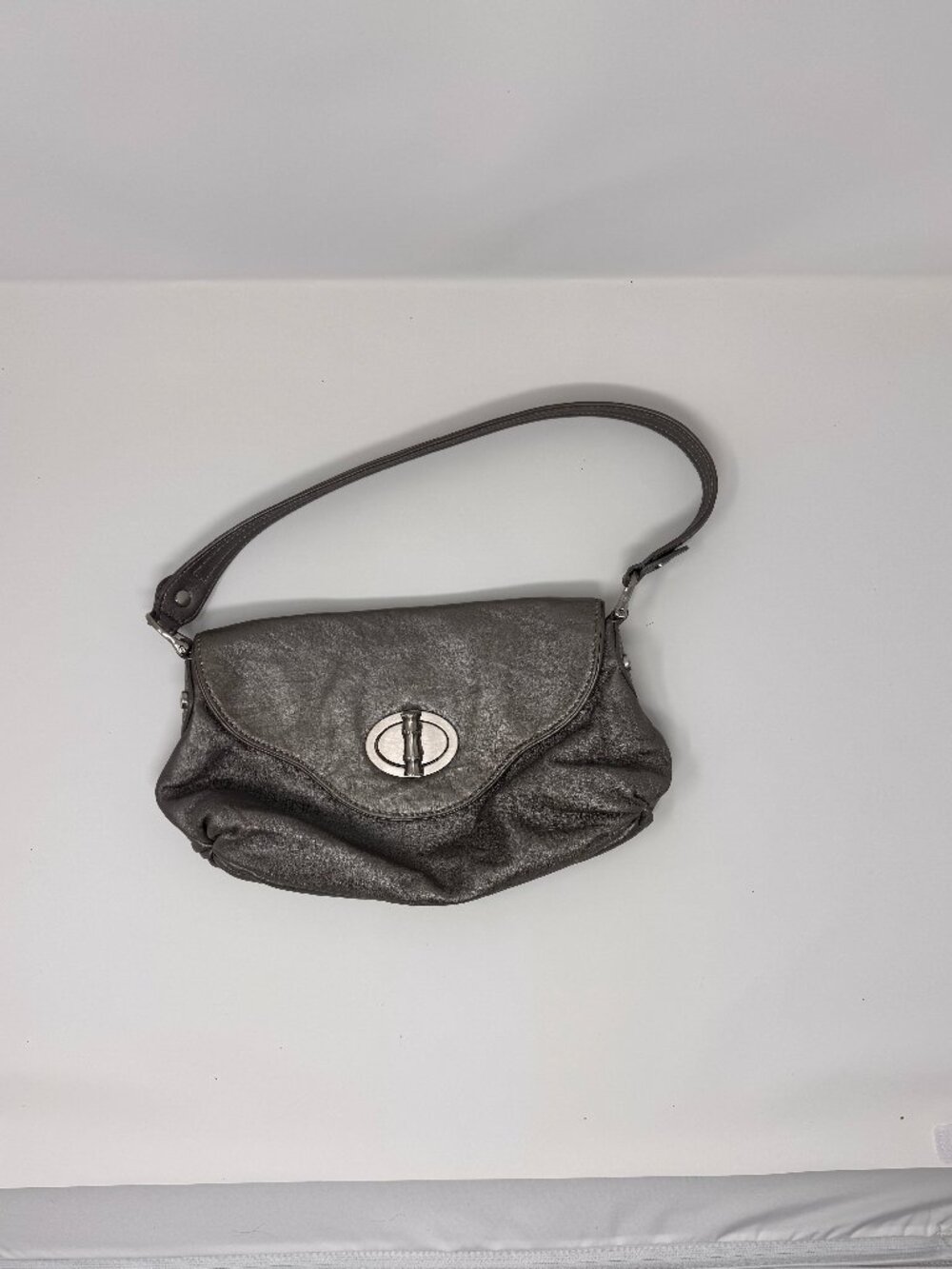 ELAINE TURNER Edie Metallic Gunmetal Leather Shoulder Bag Turnlock Pristine 12"